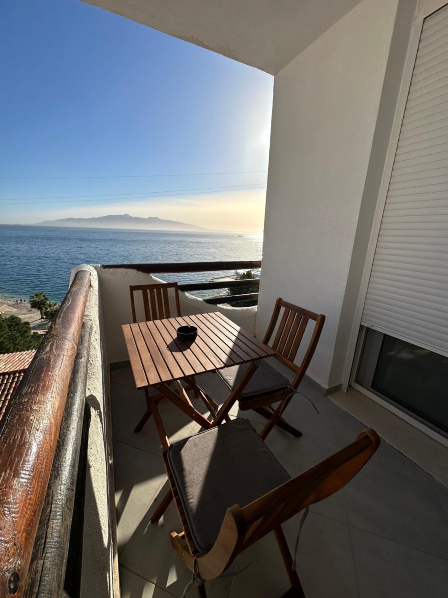 סרנדה Sunny Bay Apartments מראה חיצוני תמונה