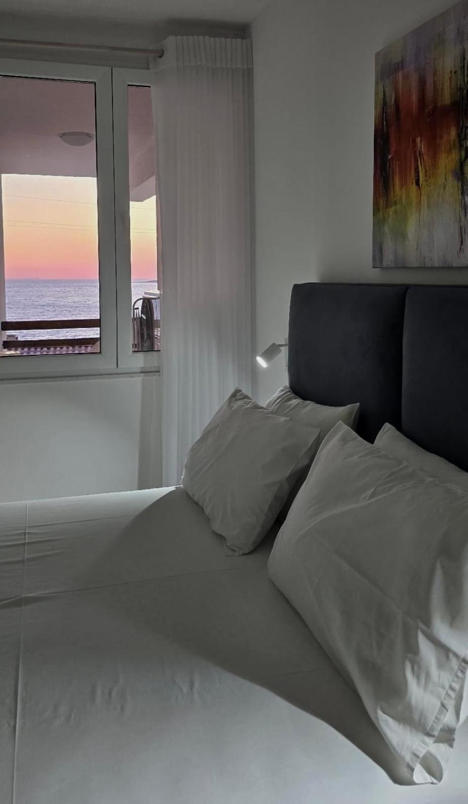 סרנדה Sunny Bay Apartments מראה חיצוני תמונה