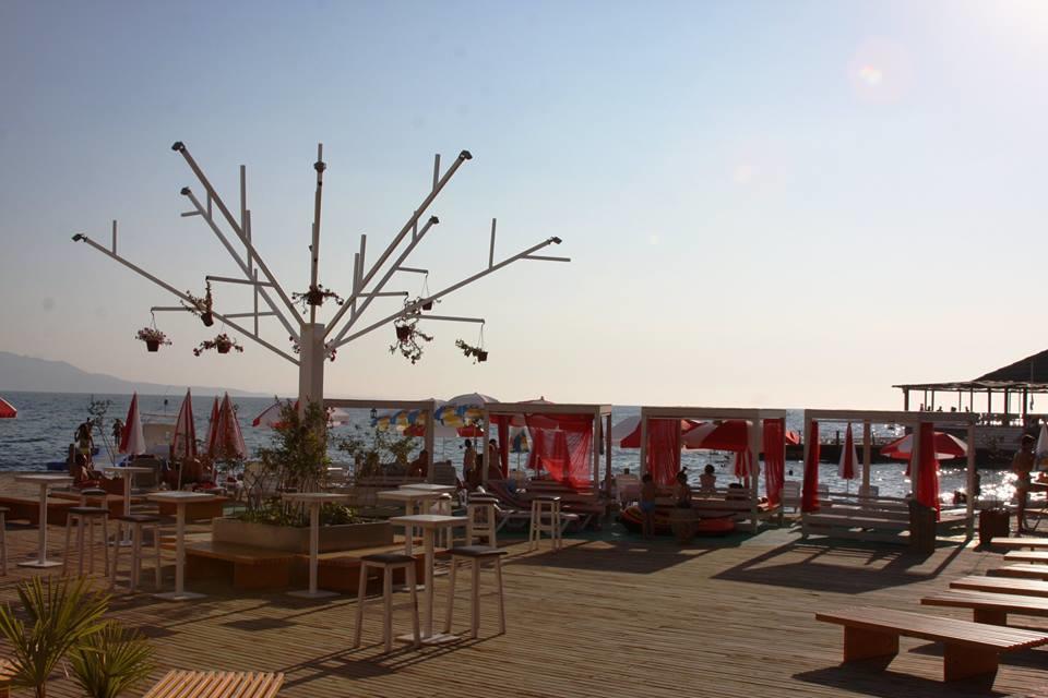 סרנדה Sunny Bay Apartments מראה חיצוני תמונה