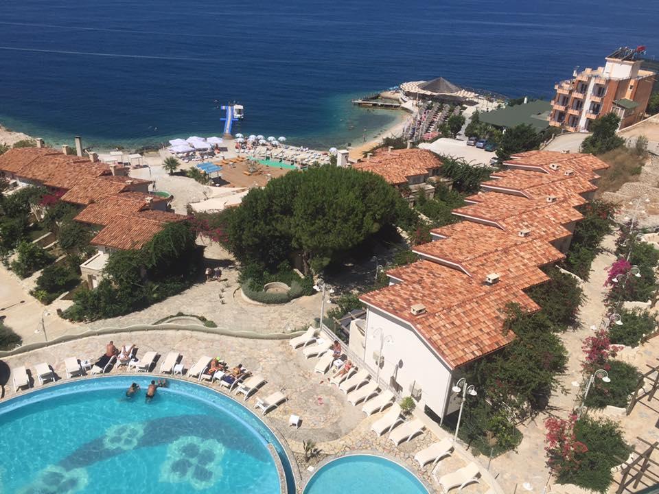 סרנדה Sunny Bay Apartments מראה חיצוני תמונה