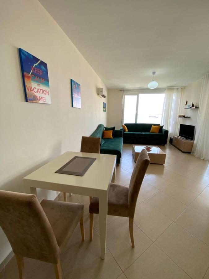 סרנדה Sunny Bay Apartments מראה חיצוני תמונה
